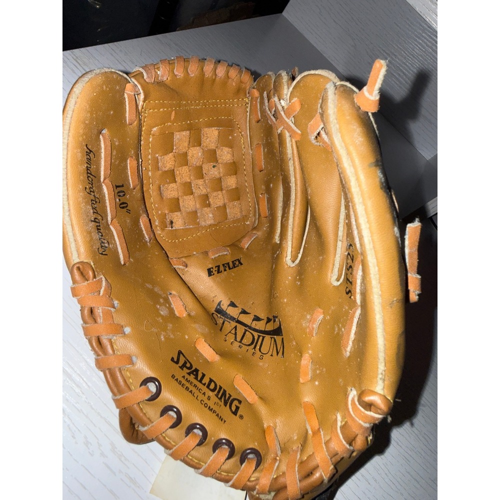 Spalding Stadium Series 10 Inch Youth Baseball Glove Tan RHT STS25 E-Z Flex